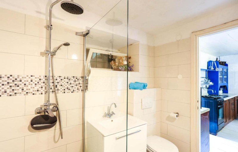 Bathroom 2, Seaside Holiday Home Andrija, Ston