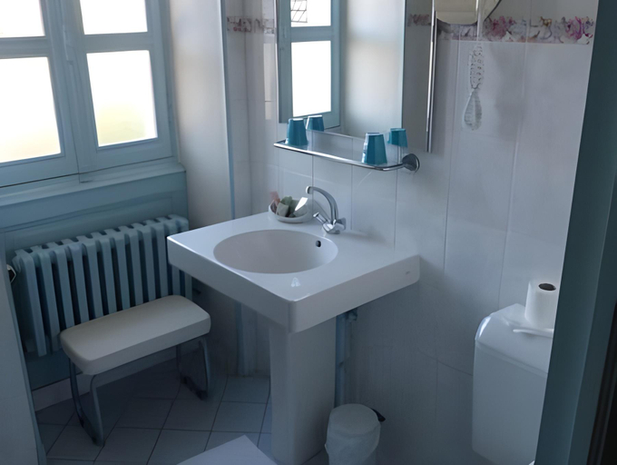 Bathroom 6