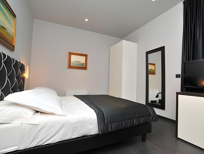 Bedroom 11