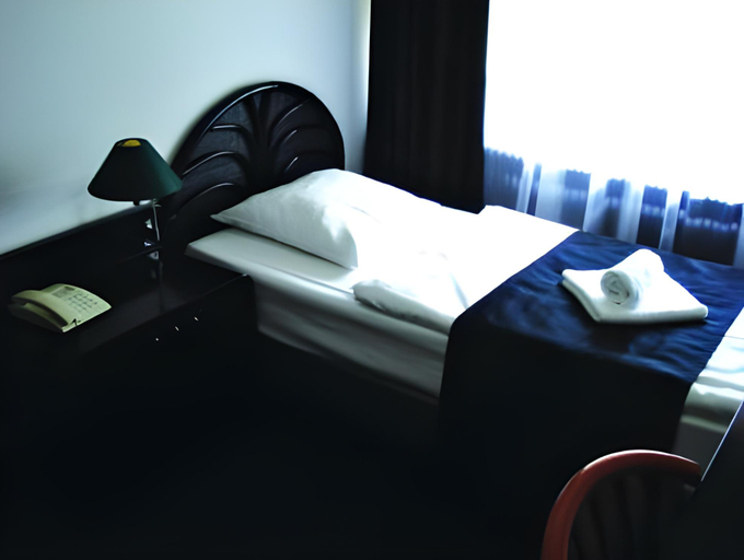 Bedroom 9