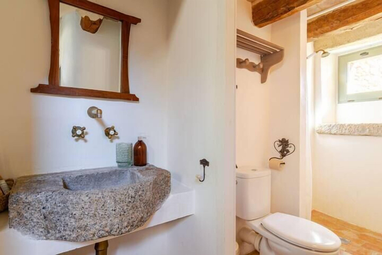 Bathroom 3, Can Bassa, Girona