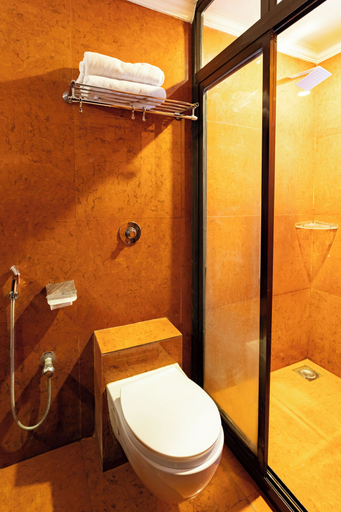 Bathroom 4, The Mayfield Beach Resort and Spa Baga, North Goa