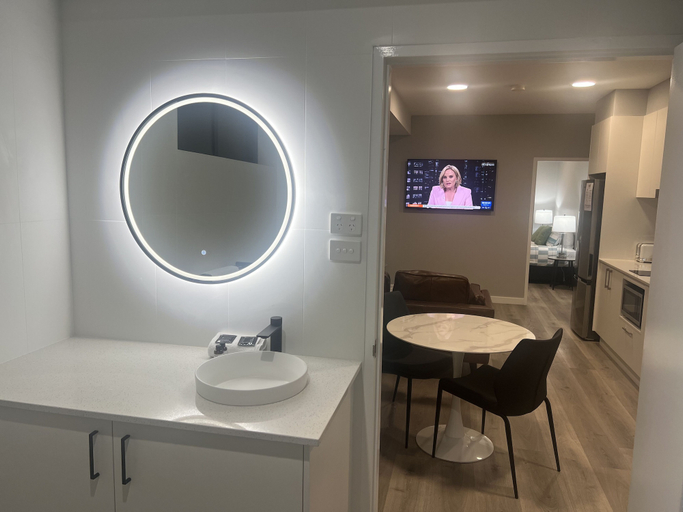 Bedroom 4, Nouveau on Young, Newcastle - Throsby