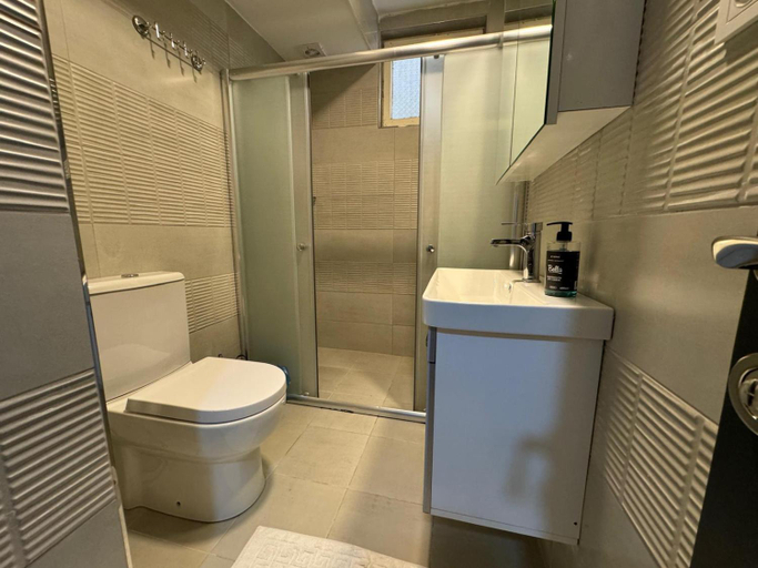 Bathroom 3, Nayino Apart, Çaykara
