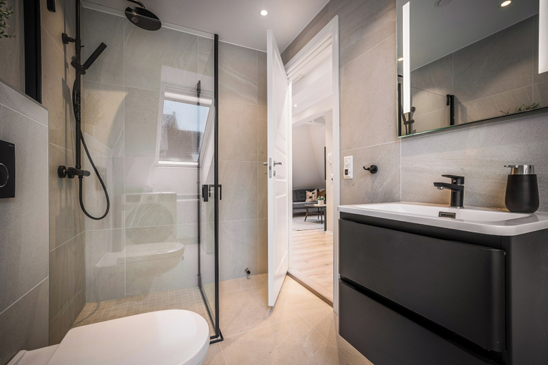 Bathroom 4, Corner Apartments, Bergen