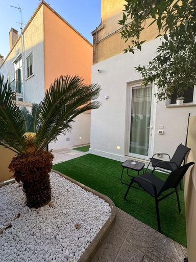 Others 2, B&B Primalba, Lecce