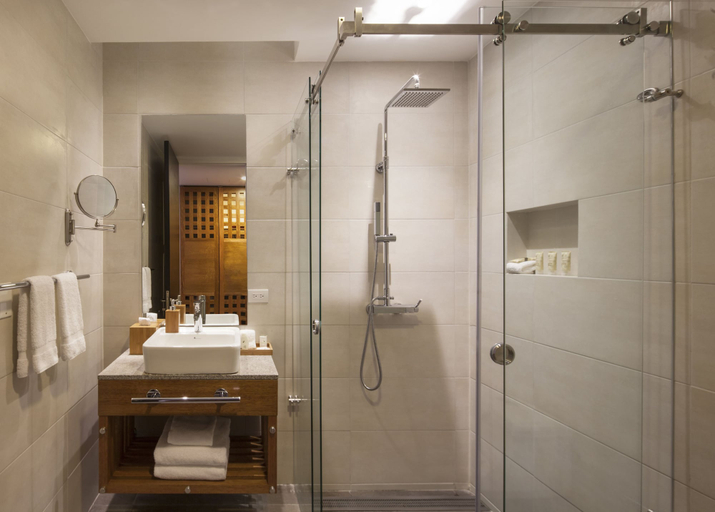 Bathroom 4, Mashpi Lodge, Quito