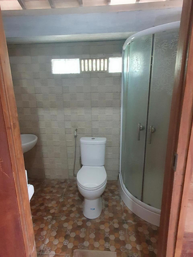 Bathroom 3, Tety's Wooden Villa, West Manggarai