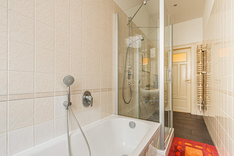 Bathroom 2, Monteurwohnung in Leipzig Neuschonefeld, Leipzig
