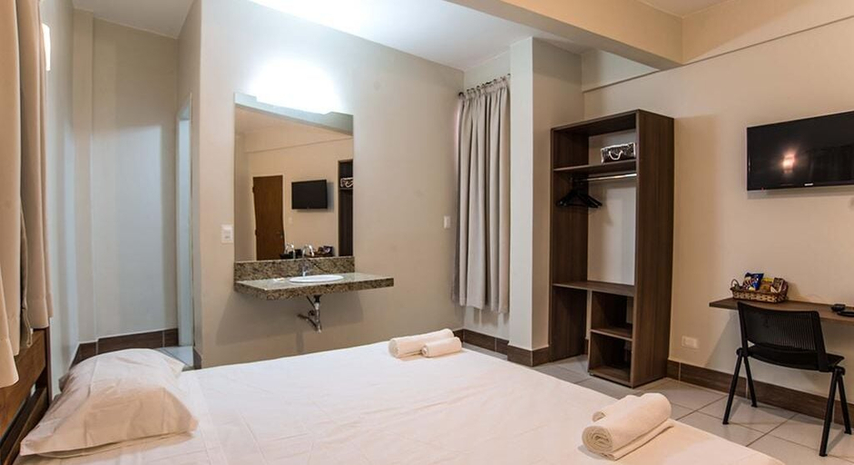 Bedroom 2, Hotel Fenix, Assis