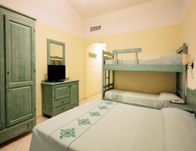 Bedroom 3, Apartment in Sardinia Near Cala Liberotto Beach, Nuoro