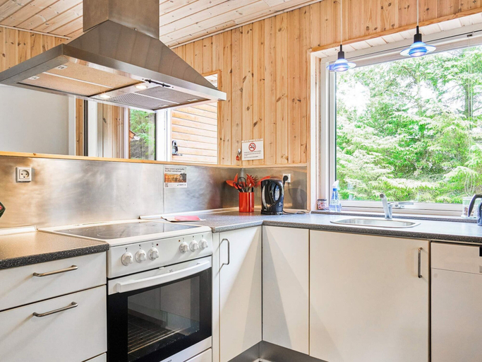 Others 4, 4 Star Holiday Home in Thyholm, Struer