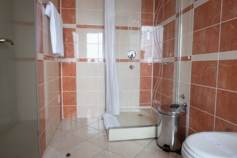 Bathroom 3, Hotel Sole Mio, Novi Sad