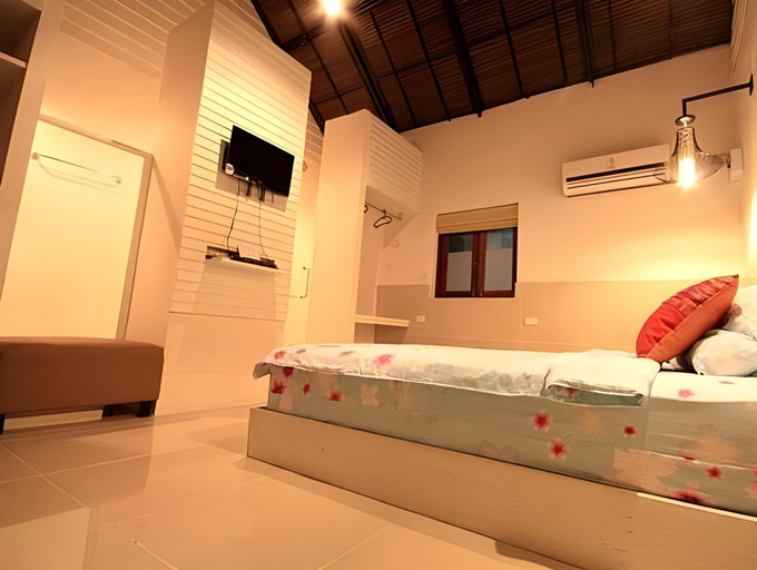 Bedroom 8