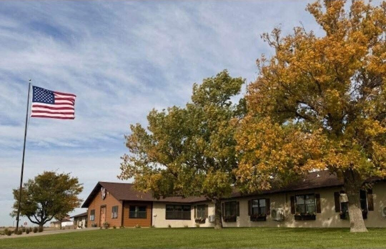 Exterior & Views 2, Prairie Rose Inn, Trego