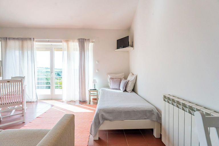 Bedroom 3, Quinta Raposeiros, Mafra