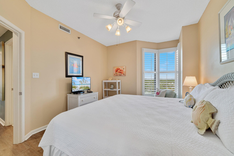 Bedroom 2, Seachase 901w, Baldwin