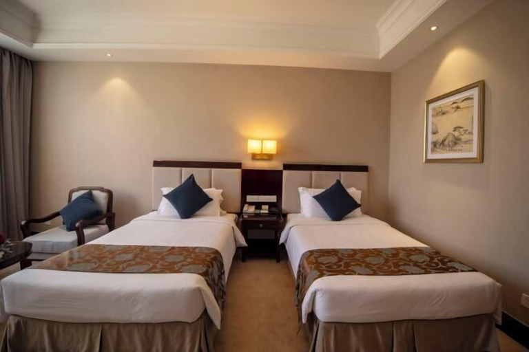 Bedroom 12