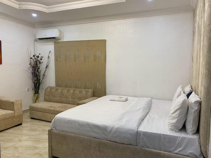 Bedroom 3, Zeks Place Hotel, Kosofe