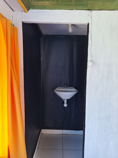 Bathroom 5, Canopy Tours Iquitos, Maynas