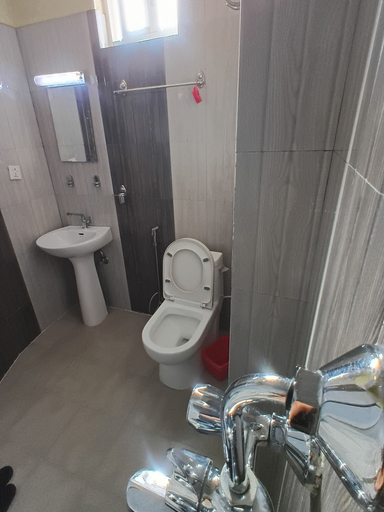 Bathroom 3, Hotel My Dream, Gandaki