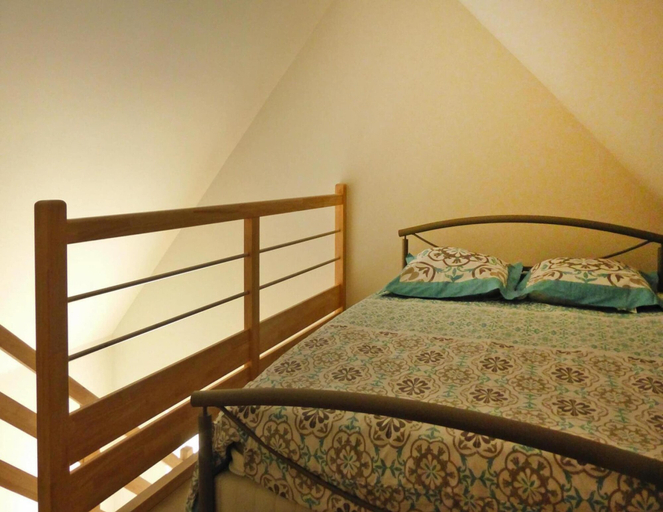 Room 4, Modern Semi-detached House With Terrace, Côtes-d'Armor