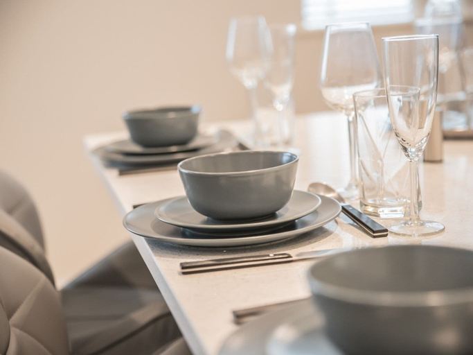 Food & Drinks 5, Ivory Lodge, Wokingham