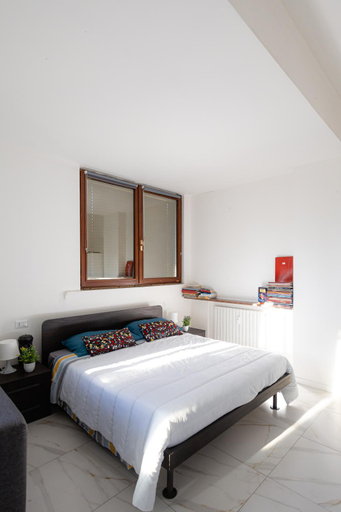 Bedroom 2, Easy Duomo Rooms, Milano