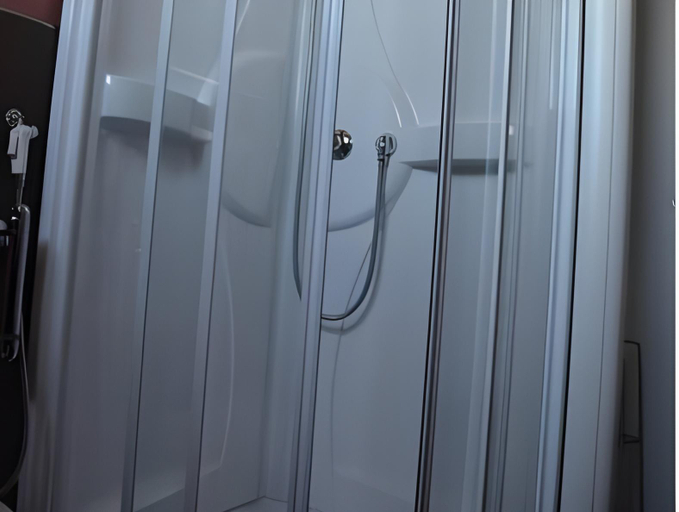 Bathroom 9