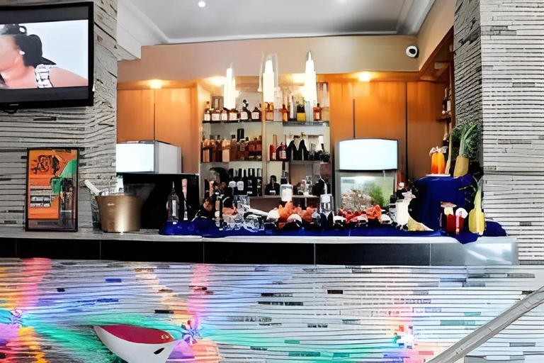 Food & Drinks 4, Room in Apartment - Nippon Grand Hotels - 3 Bd Apartment, AbujaMun