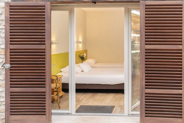 Bedroom 3, Domaine St Germer, Oise