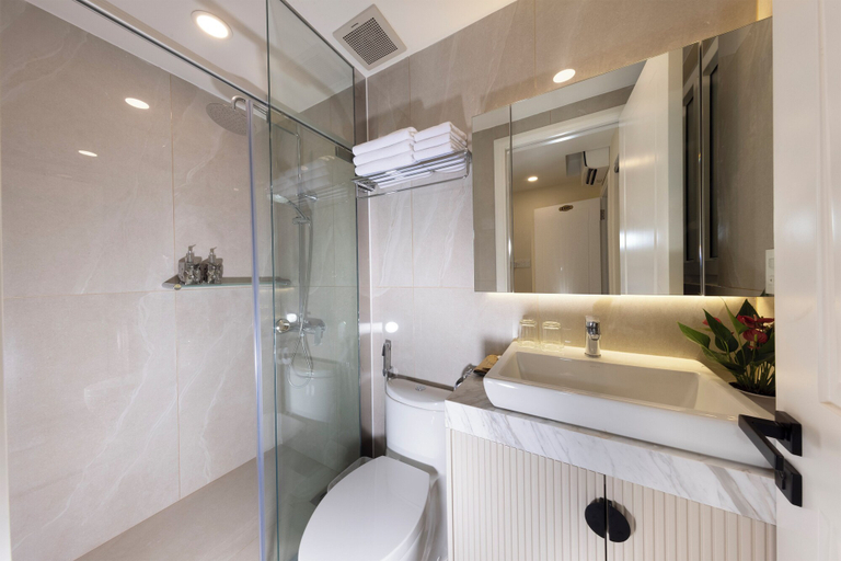 Bathroom 5, Ben Thanh Luxury Suite Hotel & Spa, District 1