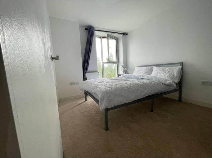Bedroom, Beautiful 1-bed Apartment in Manchester City, Manchester