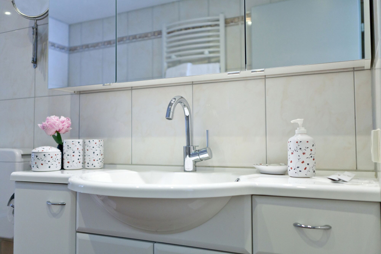 Bathroom 4, Suitenhotel Dependance Laterne, Baden-Baden