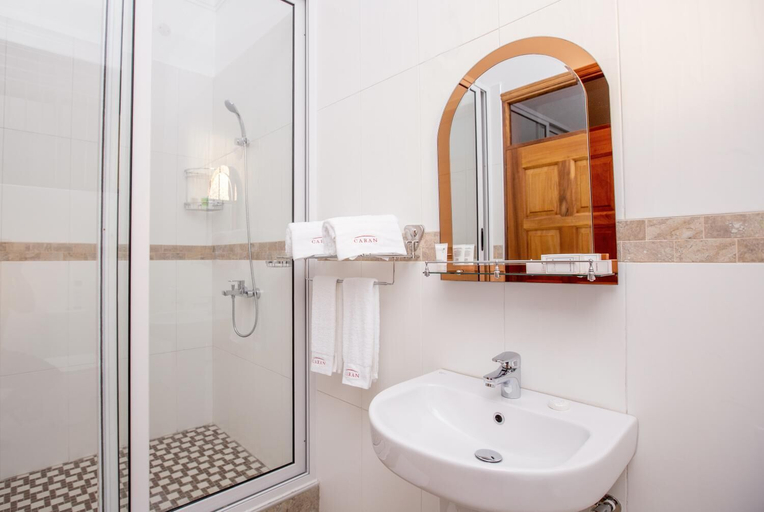 Bathroom 3, Caran Hotel Apartments, Kampala