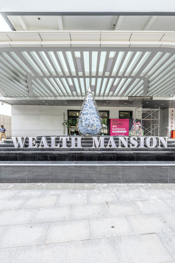 Wealth Mansion Suite River View by Soben, Ruessei Kaev