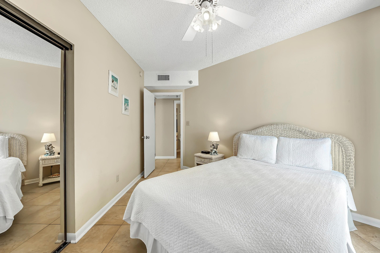 Bedroom 2, Bluewater 1101, Baldwin