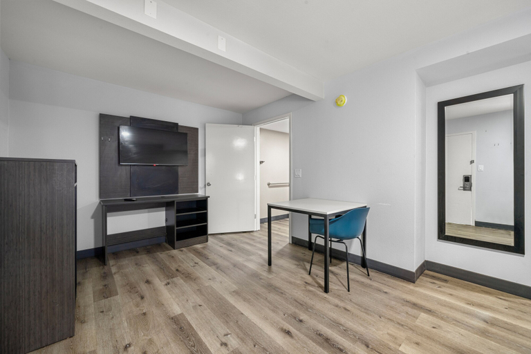 Others 4, Southern Suites Carrollton, Carroll
