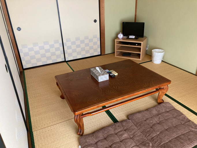 Others 2, SIBARIAN GUEST HOUSE, Kaga