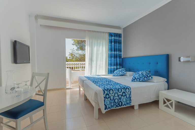 Bedroom 3, Aparthotel Green Garden, Baleares