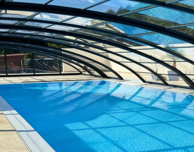 Pool 3, Comfortable, Convenient Apartment, Pool Included, Sławno