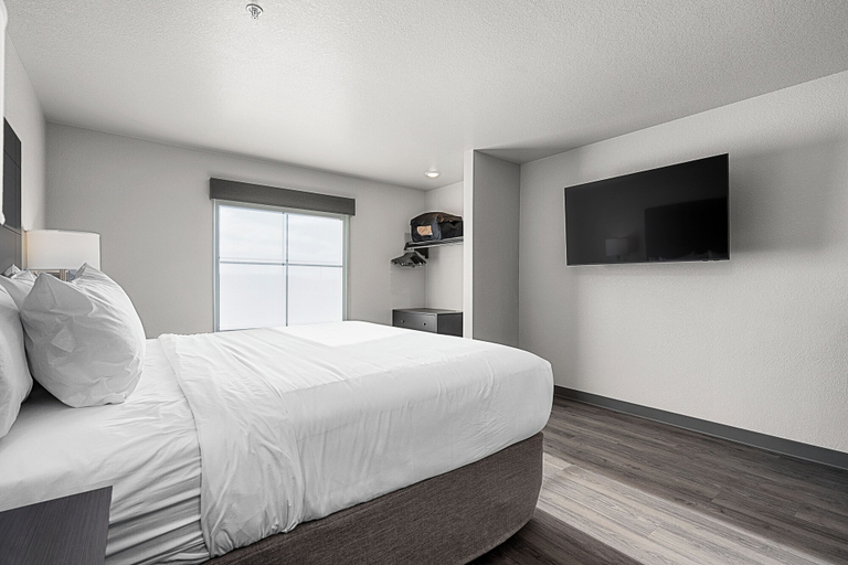 Bedroom 3, Riverstone Suites - Chippewa Falls, Chippewa