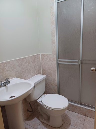 Bathroom, Habitacion acogedora Orue, Lima