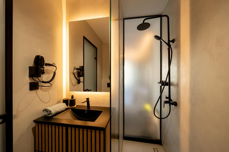 Bathroom 3, INCORSΟ - Smart Luxury Stay - Athens Airport - PassCode Late Self Check In, Attica