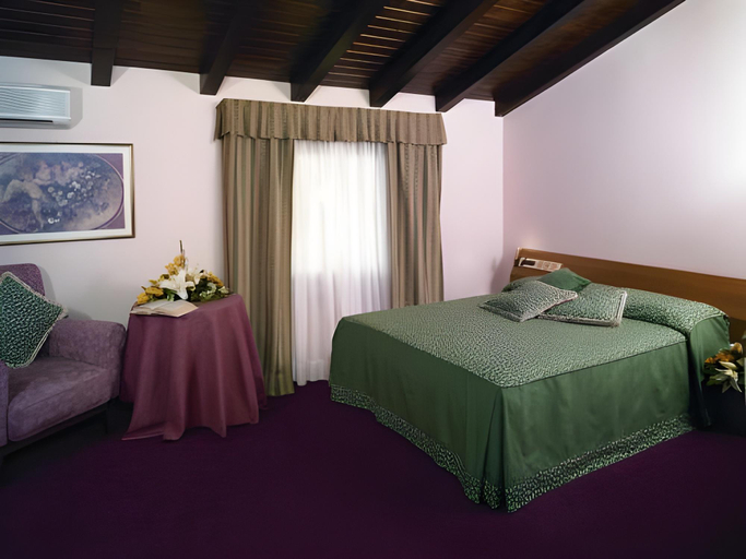 Bedroom 19