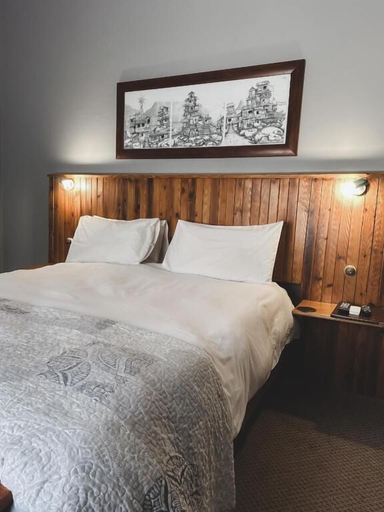 Bedroom 4, Assegaaibosch Country Lodge, Cacadu
