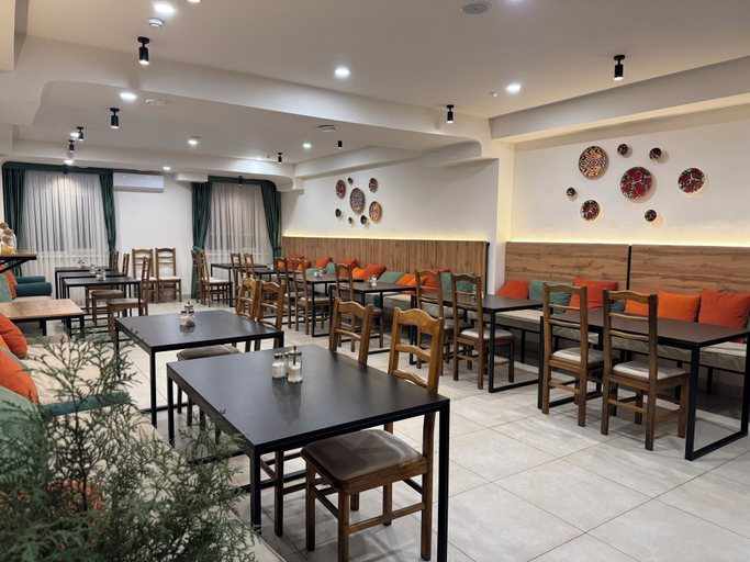 Food & Drinks 5, Akjola, Bishkek