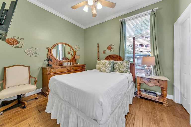 Bedroom 2, Blue Turtle Beach House, Bay