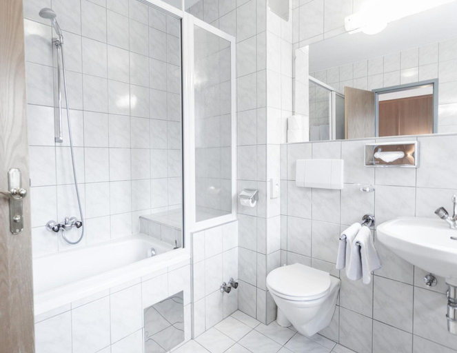 Bathroom 5, Apartment in Solden With a ski Storage, Imst
