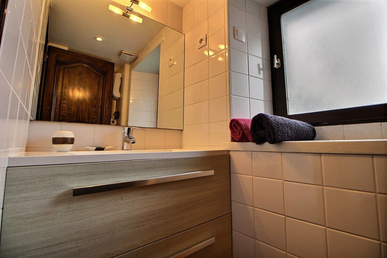 Bathroom 5, Gite de Kerberso, Côtes-d'Armor